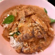 ใบเฟิร์นขนมจีนน้ำยากั้ง