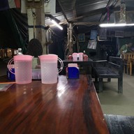 บรรยากาศ ลาบยิ้มโภชนา