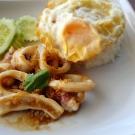 เมนูของร้าน ครัวเจ้ติ๋ม ถนนข้าวหลาม