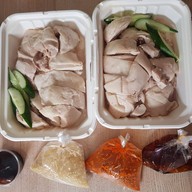 เมนูของร้าน Boon Tong Kee เซ็นทรัล ปิ่นเกล้า