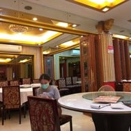 ภัตตาคารเชียงการีล่าสีลม สีลม