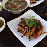 ลาร์บี้เฮ้าส์ Larbii House