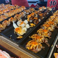 Yuri Sushi ปั้นคำ ตลาดนัดสิริมงคล