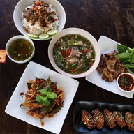 ลาร์บี้เฮ้าส์ Larbii House