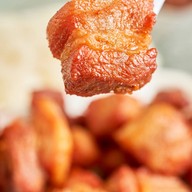 เมนูของร้าน หมูทอดเบรกแตก ตลาดลุงเพิ่ม