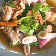 สมควรข้าวต้มปลา