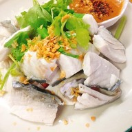 สมควรข้าวต้มปลา