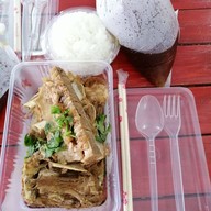 เมนูของร้าน ก๋วยเตี๋ยวเด็กเส้น