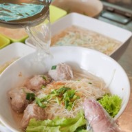 เมนูของร้าน โกเนี้ยว สาขาใกล้รพ.ปากน้ำโพ