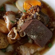 ก๋วยเตี๋ยวป้าอร