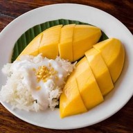 ขนมจีบเเม่อ้วน ตลาดปากน้ำ