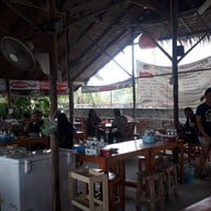 ญ.หญิงปรางค์เตี๋ยวเรือ15บ.