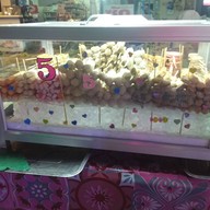 ลูกชิ้นทอด ยำแซ่บ ตามสั่ง by พรีม พรีม