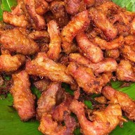 หมูทอดเบรกแตก ตลาดลุงเพิ่ม