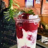 เมนูของร้าน น้ำมะพร้าวปั่นลูกป่วน บางซื่อ