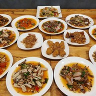 แซ่บโพดด ยำเครื่องแน่น เมืองทองธานี (มีอาหารด้วยค่ะ)
