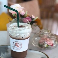 LEE’O COFFEE & BISTRO สุขุมวิท85