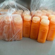 น้ำส้มคั่นสด