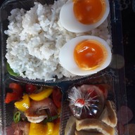 ร้านอาหารตามสั่งบ้านริมรั้ว