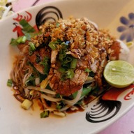 เมนูของร้าน ร้านก๋วยเตี๋ยวเรือพระนคร ซอยกำนันแม้น 10