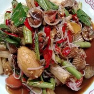 ร้านลาบอุบล แหลมฉบัง