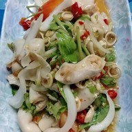 ร้านลาบอุบล แหลมฉบัง