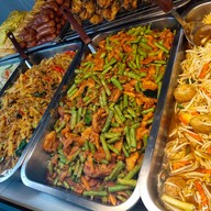 ข้าวแกงประถม -ข้าวกระเพรา