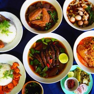 ปังปัง นู๋ขวัญ