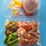 เมนู ข้าวขาหมูน้ำแดง