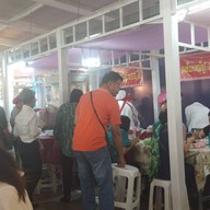 นทีบะหมี่ปู ตลาดซันพลาซ่า