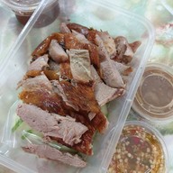เมนูของร้าน เป็ดย่างเมโทร ภูเก็ต สาขาใหญ่ ถนน คณิต หงษ์หยก
