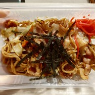 Yakisoba God (ยากิโซบะ ก็อด) By Shousha