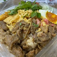 เมนูของร้าน ข้าวคลุกกะปิ เจ๊น้อย แฉ . . ท