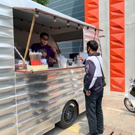 Maxxlife Cafe (นวลจันทร์ 56)