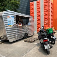 Maxxlife Cafe (นวลจันทร์ 56)
