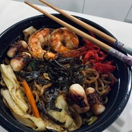 Yakisoba God (ยากิโซบะ ก็อด) By Shousha