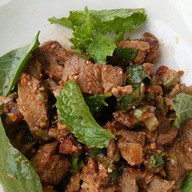 กะเพราหญิงเพชร