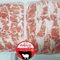 เมนูของร้าน เนื้อวัวสด สไลด์ เนื้อไก่ ร้านฮาซันบัยตุ้ลมาล ตลาดบางกะปิ ฮาลาล