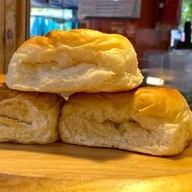 ญาดาขนมไข่โบราณ สาขาเดิมวิคตอเรีย