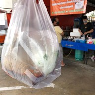 ก๋วยเตี๋ยวเรือรสซิ่ง ใต้ทางด่วน