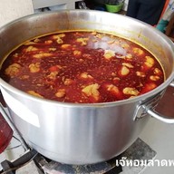 ร้านเจ๊หอมลาดพร้าว ข้าวซอยไก่ ขนมจีนน้ำเงี้ยว