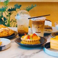 Madame Café มาดาม คาเฟ่