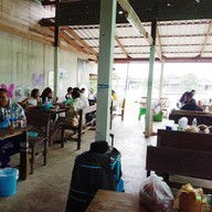 บรรยากาศ ก๋วยเตี๋ยววัดดงมูลเหล็ก วังน้ำเขียว