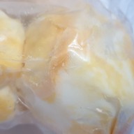 ไอติมไข่แข็ง ร้านน้องกันต์ ถนนท้ายบ้าน