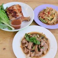 ร้านแม่เบียร์ อาหารอีสาน อุดมสุข51