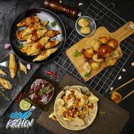 Cloud Kitchen (วงแหวน-หทัยราษฎร์) by ลูกชิ้นจัง