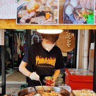 ร้านเนื้อตุ๋นกิวโร่