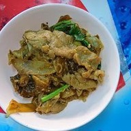 เมนู ราดหน้ายอดผักเอ็มไพร์ ปรีดีพนมยงค์39 สุขุมวิท71