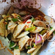 ยำพี่เรือ ส้มตำ ยำ ตลาดสดศุภฤกษ์