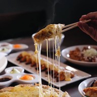 CHEESY KING GYOZA วังหิน